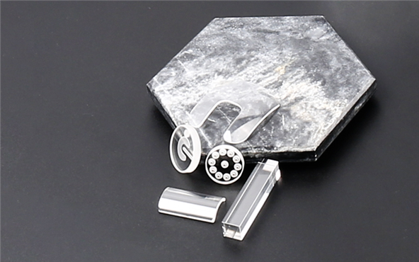 What are the main applications of Xinyuan Optical Sapphire components in one article